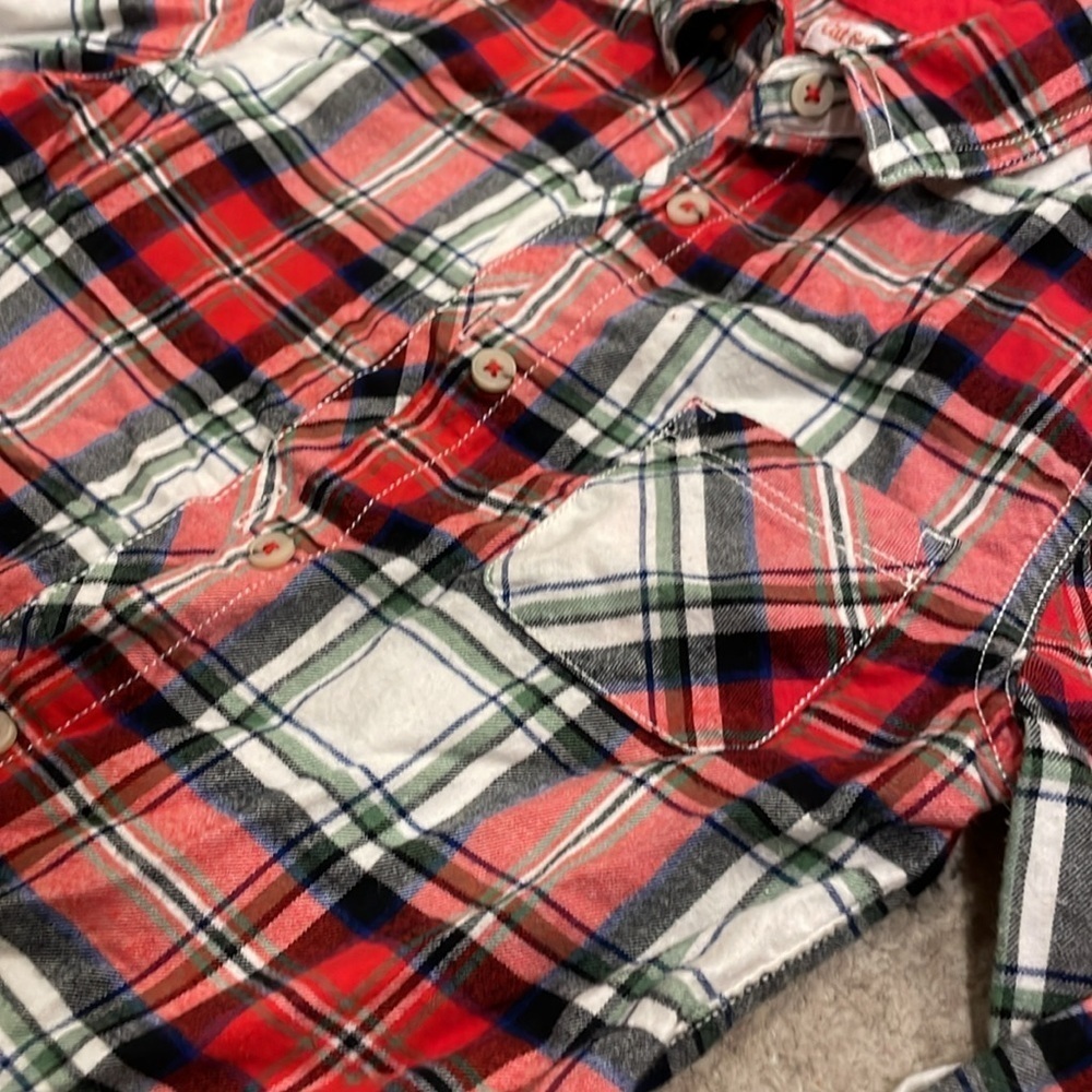 Cat & Jack Red Plaid Kids Button Down Shirt - Picture 6 of 9